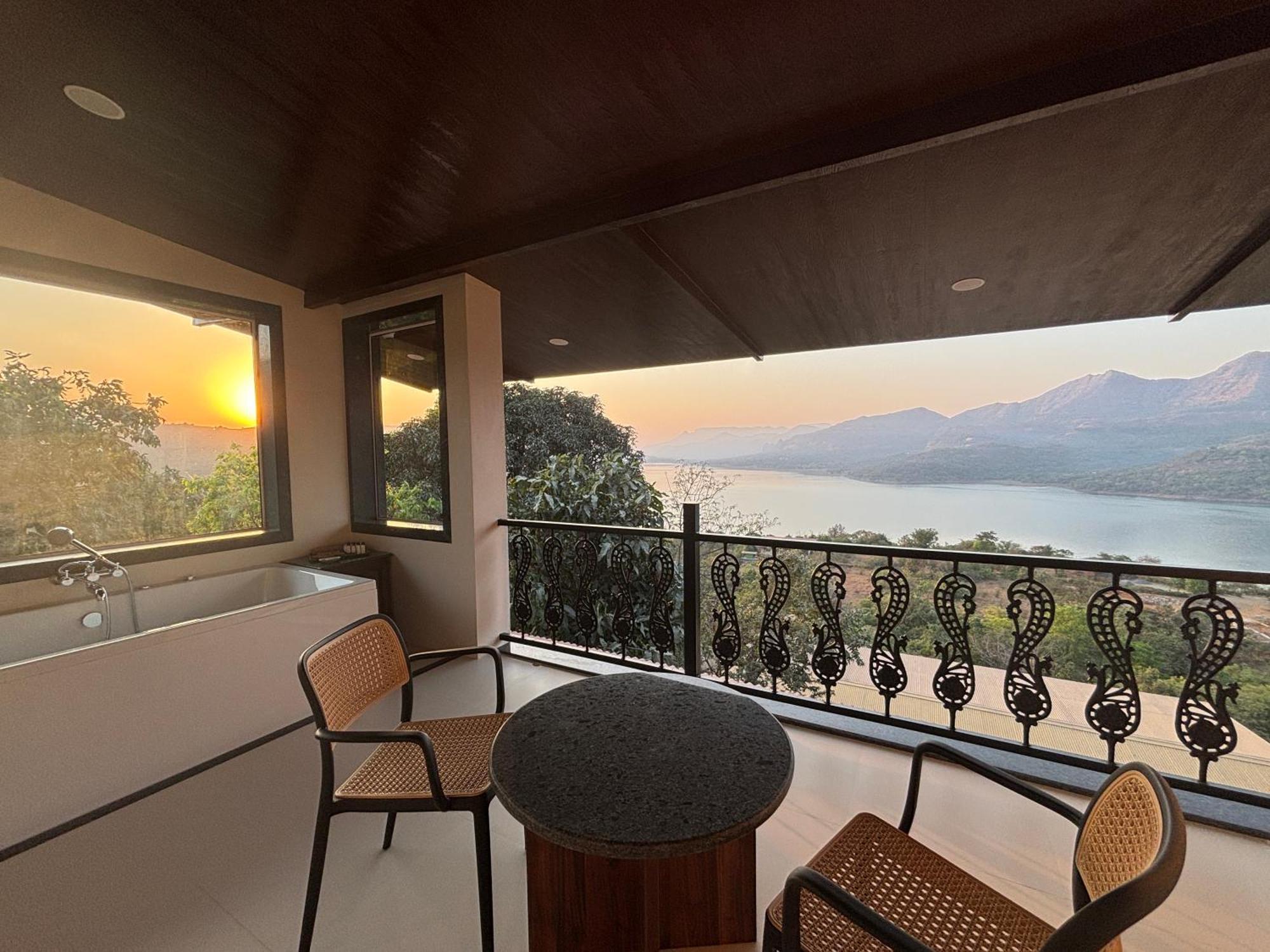 The Green Gate Resort Mulshi Buitenkant foto